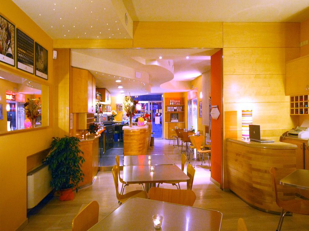 Albergo Ristorante Corsini Pavullo nel Frignano Luaran gambar