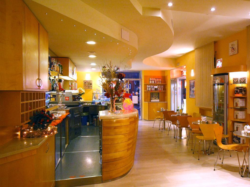 Albergo Ristorante Corsini Pavullo nel Frignano Luaran gambar