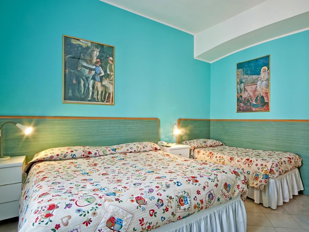 Albergo Ristorante Corsini Pavullo nel Frignano Bilik gambar